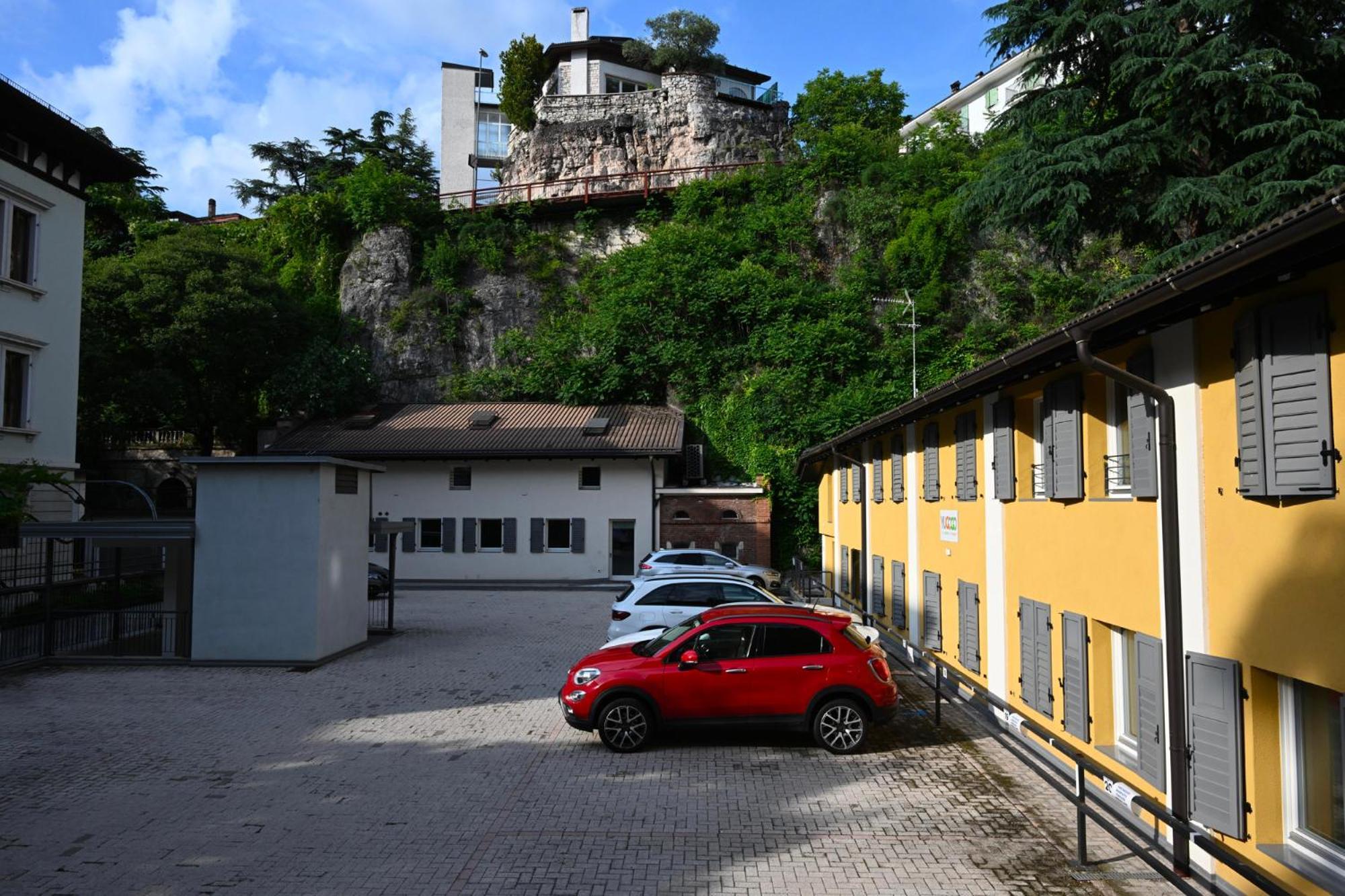 Cityu - Grazioli 27 Trento Centro Con Parcheggio Privato Gratuito Exteriér fotografie